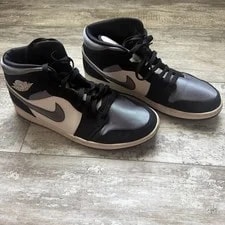 Size 11 - Air Jordan 1 SE Mid 2