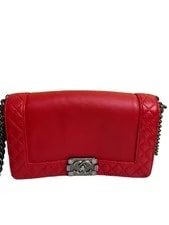 Chanel — Chanel Medium Boy Flap — Handbag — resale