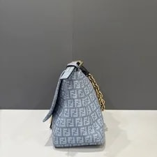 Fendi Medium Baguette (yg050326a0) 4