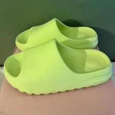 Yeezy and Slides 3