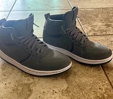 Two Pairs Jordan ’s Mid Top Lace-Up Basketball & #23 Heel Logo 2