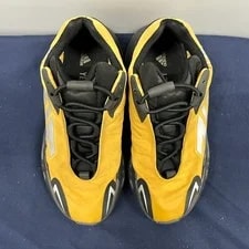 Size 5 - ’S Yeezy Boost 700 Mnvn Flux 3