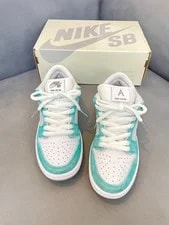 Nike SB Dunk Low Pro Skate Shoes Turbo New 🛹 2
