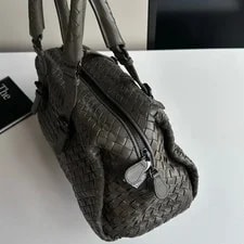 Bottega Veneta M - Authentic 2400411 2