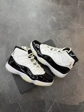 Jordan — Jordan Air 11 DMP Gratitude — Sneaker — resale