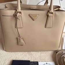Prada 46619 2