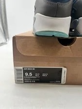 Nike Air Max 90 (Lightly Worn ) 4