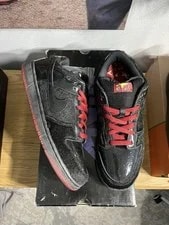Nike SB Dunk Low Mafia 2
