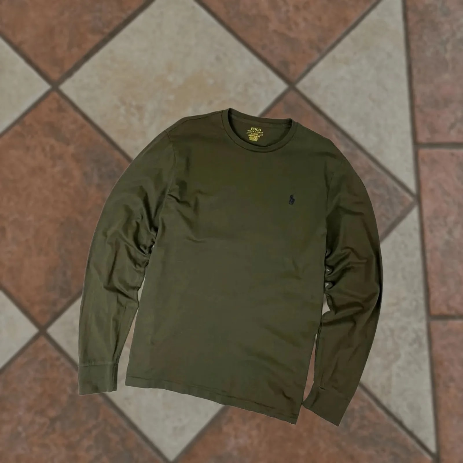 Polo Ralph Lauren — Polo Ralph Lauren Shirt M Logo : No, T-Shirt, Crew Neck, Long Sleeve, Cotton , Regular Fit — streetwear — resale