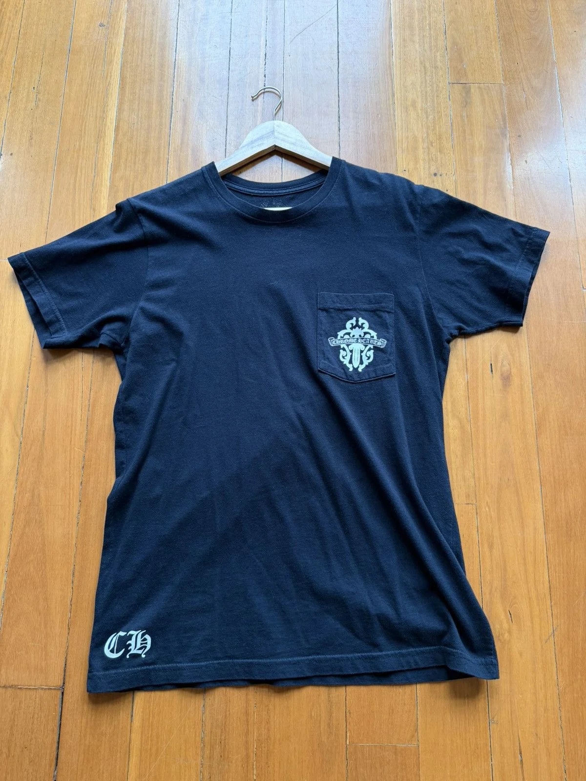 Hearts Hollywood Daggers Pocket Tee. 3