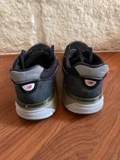 New Balance 990v4 Athletic Comfort Running Shoes Size 9.5 2E 4