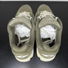 Size 9 - New Balance 2002R Dark 4