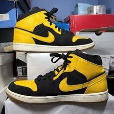 Size 11 - Air Jordan 1 Retro 2017 Mid New Love 2