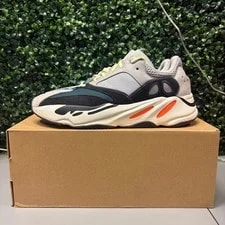 Yeezy Boost 700 " Size 12 Preowned 3