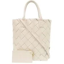 Bottega Veneta — Excellent Condition Bottega Veneta 2WAY Maxi — Handbag — resale