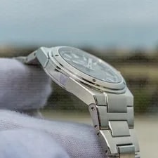 IWC Ingenieur 40mm Steel Automatic Black Dial IW323902 Box + Papers 3