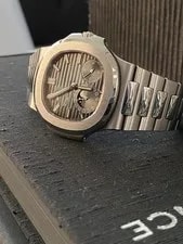 Patek Philippe Nautilus Moonphase 40mm 5712/1A *Discontinued* 4