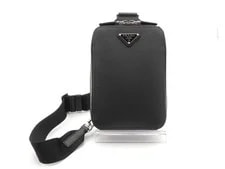 Prada — Prada W14.5 H20.5 D5cm — Handbag — resale