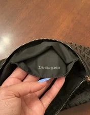 Fendi / Zip Strap Dust Pockets 3