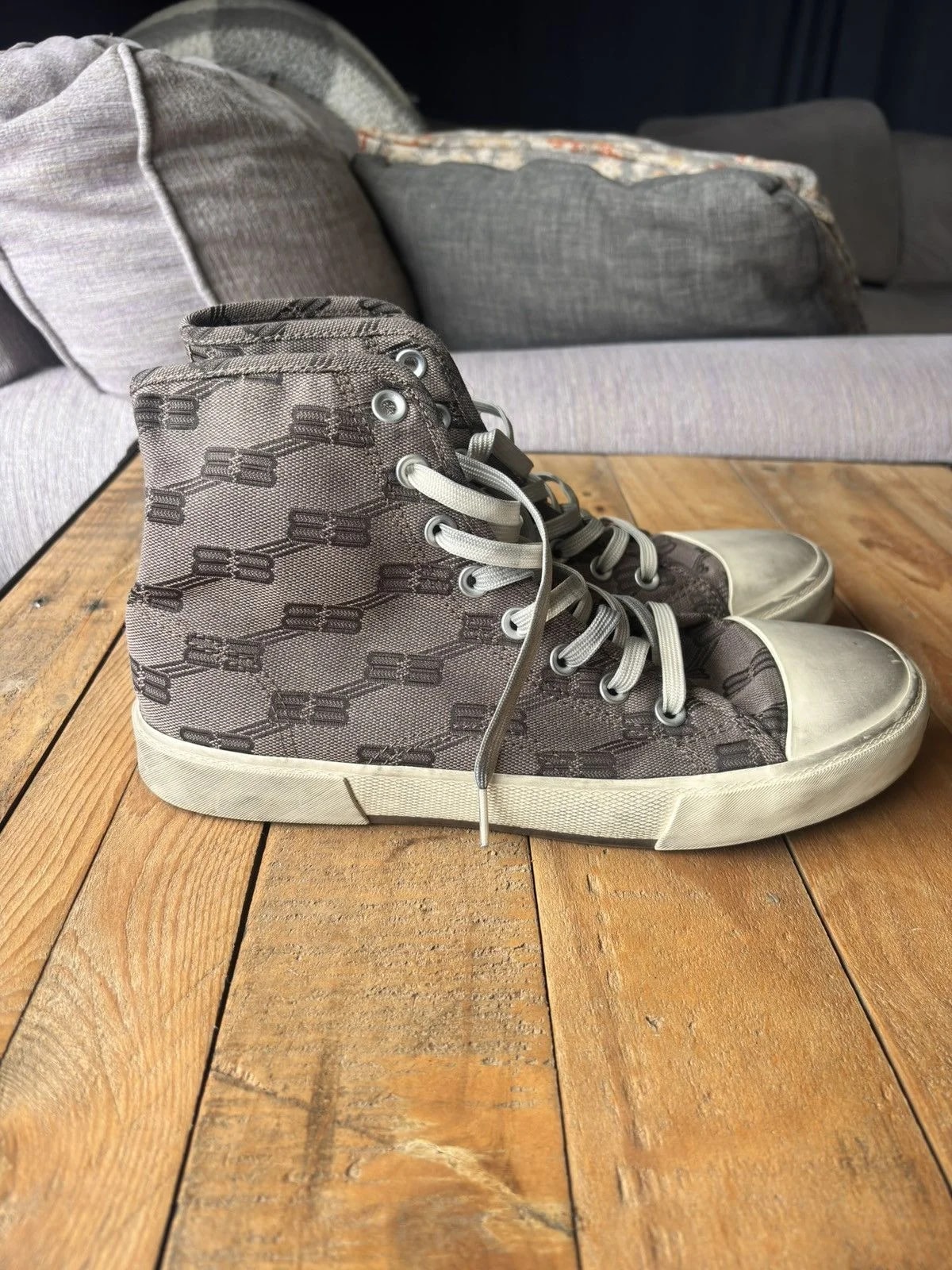 Balenciaga Paris 3