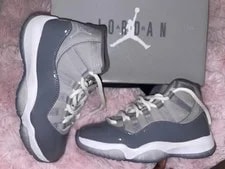Jordan Air 11 Mid Top / Lace-Up Basketball 3