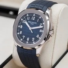 Patek Philippe Aquanaut in White Gold, Blue Dial Ref. 5168G Full Set! 4