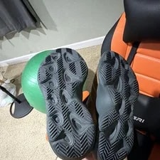 Yeezy 700 V3 Fade GY4109 / Low Top Lace-Up 3