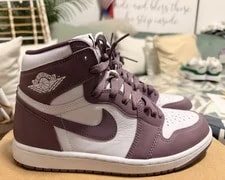 Jordan Air 1 ’S High Top Lace-Up Athletic 2