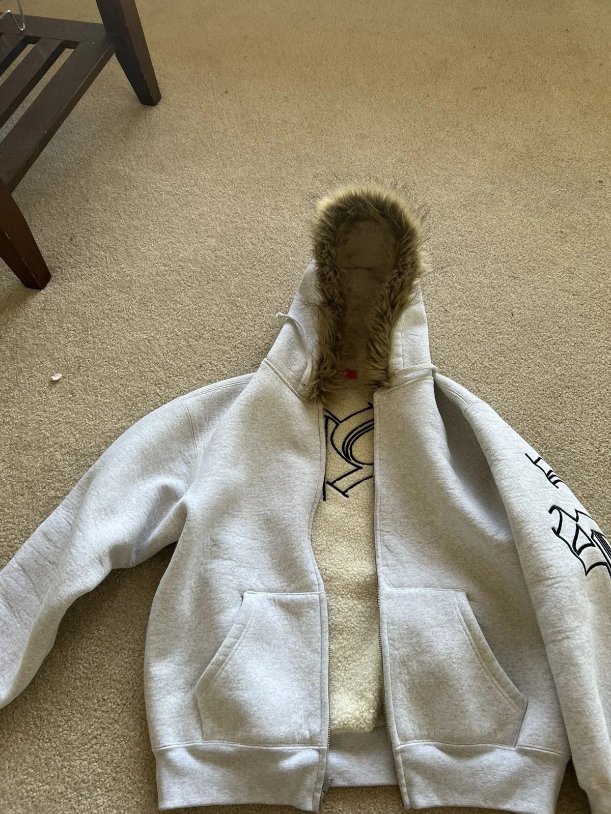 Supreme — ** Supreme Faux Fur Hoodie — streetwear — resale