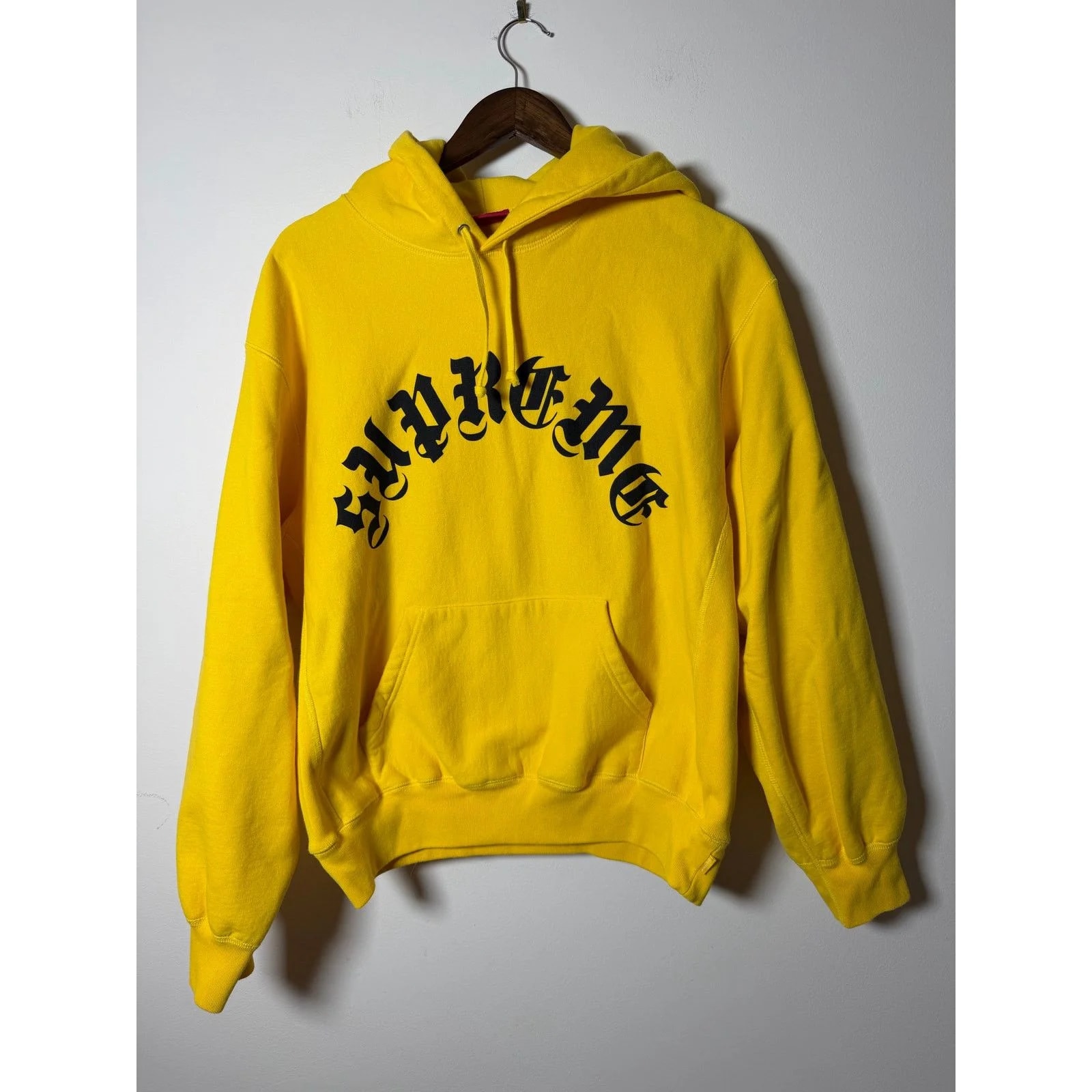 Supreme Printed Arc Hooded Sweatshirt 2