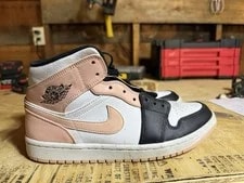 Jordan 1 Mids 4
