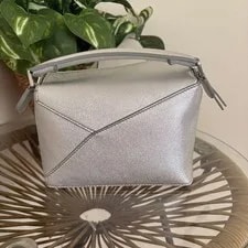Loewe Current Item/ Puzzle Mini Laminate Ram Limited Edition VH 2