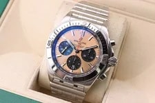 Breitling Chronomat 42 B01 Ref. AB0134101K1A1 Salmon Dial 42mm 3