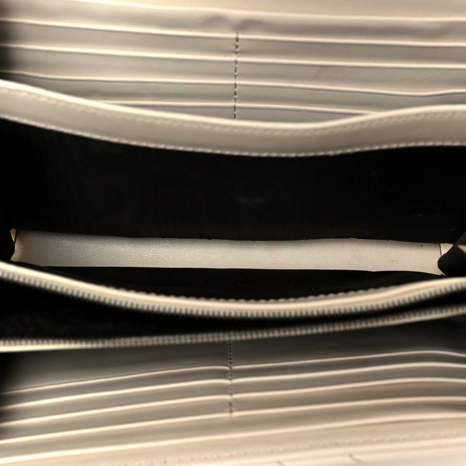 Matelasse GG Marmont Chain Wallet Mystic 4