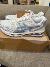 Asics GEL-Kayano 14 /Light 3