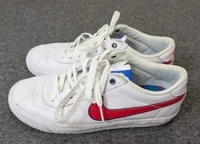 Nike SB — Size 5 - Nike SB Bruin Marty McFly W/ Swoosh Skateboarding 2015 — Sneaker — resale