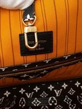 Louis Vuitton Jungle Neverfull M44676 4