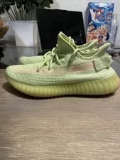 Adidas Yeezy Boost 350 V2 Glow 2