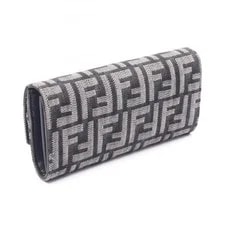 Fendi Baguette Wallet on Chain One Size 4
