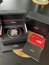 Tudor Black Bay Heritage 79220R ‘Smiley’ ‘Small Rose’ Dial 2