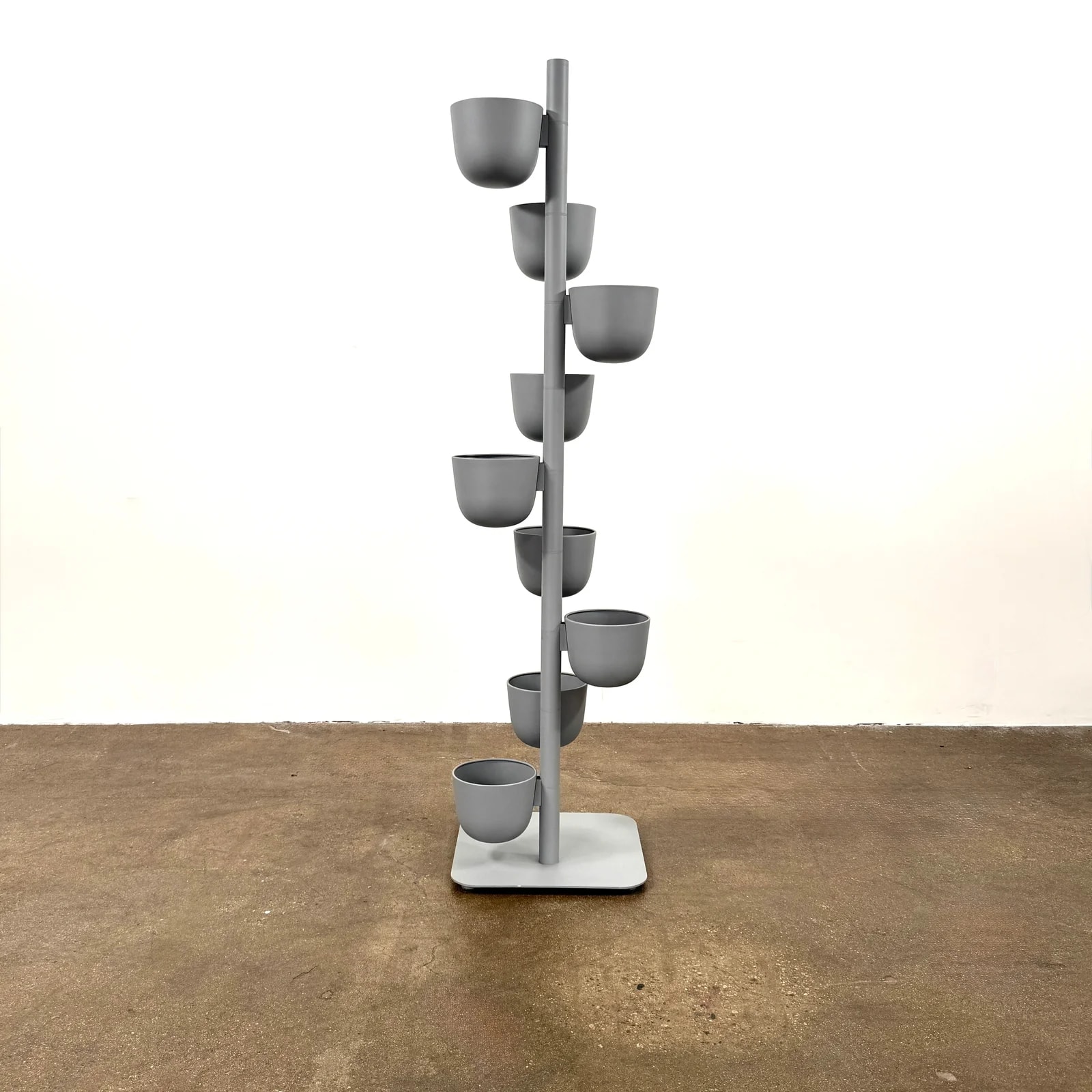 DWR Story Planter 4