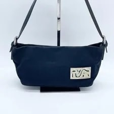 Fendi Accessory Mamma Bucket Zip Fashion 2