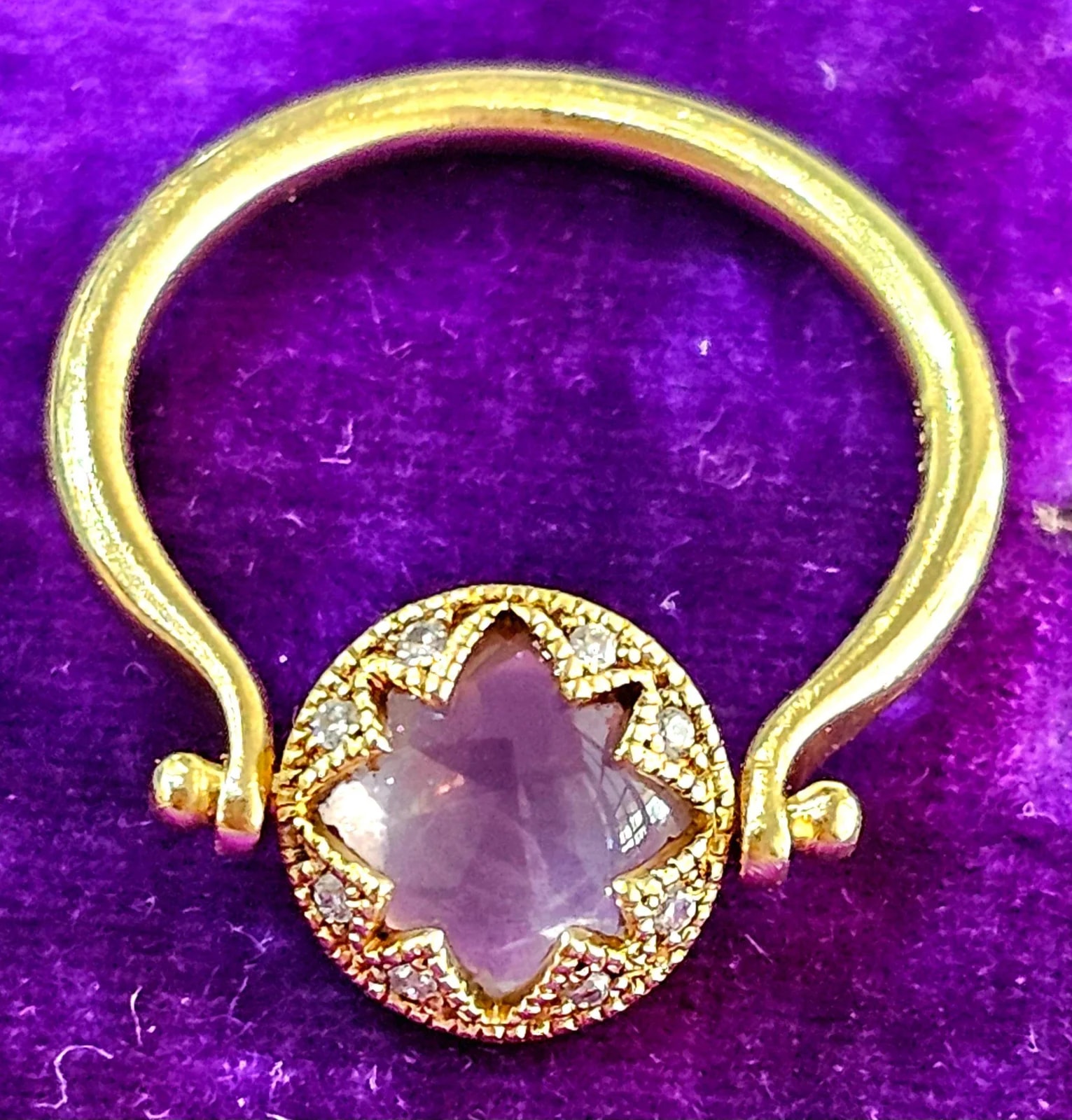 HUM Yellow Gold 18ct Fine Jewellery 3