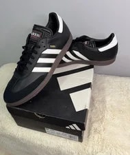 Adidas — Adidas Samba Indoor /Cloud Gum Low Top — Sneaker — resale