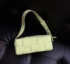 Bottega Veneta Cassette Hobo Fashion 2