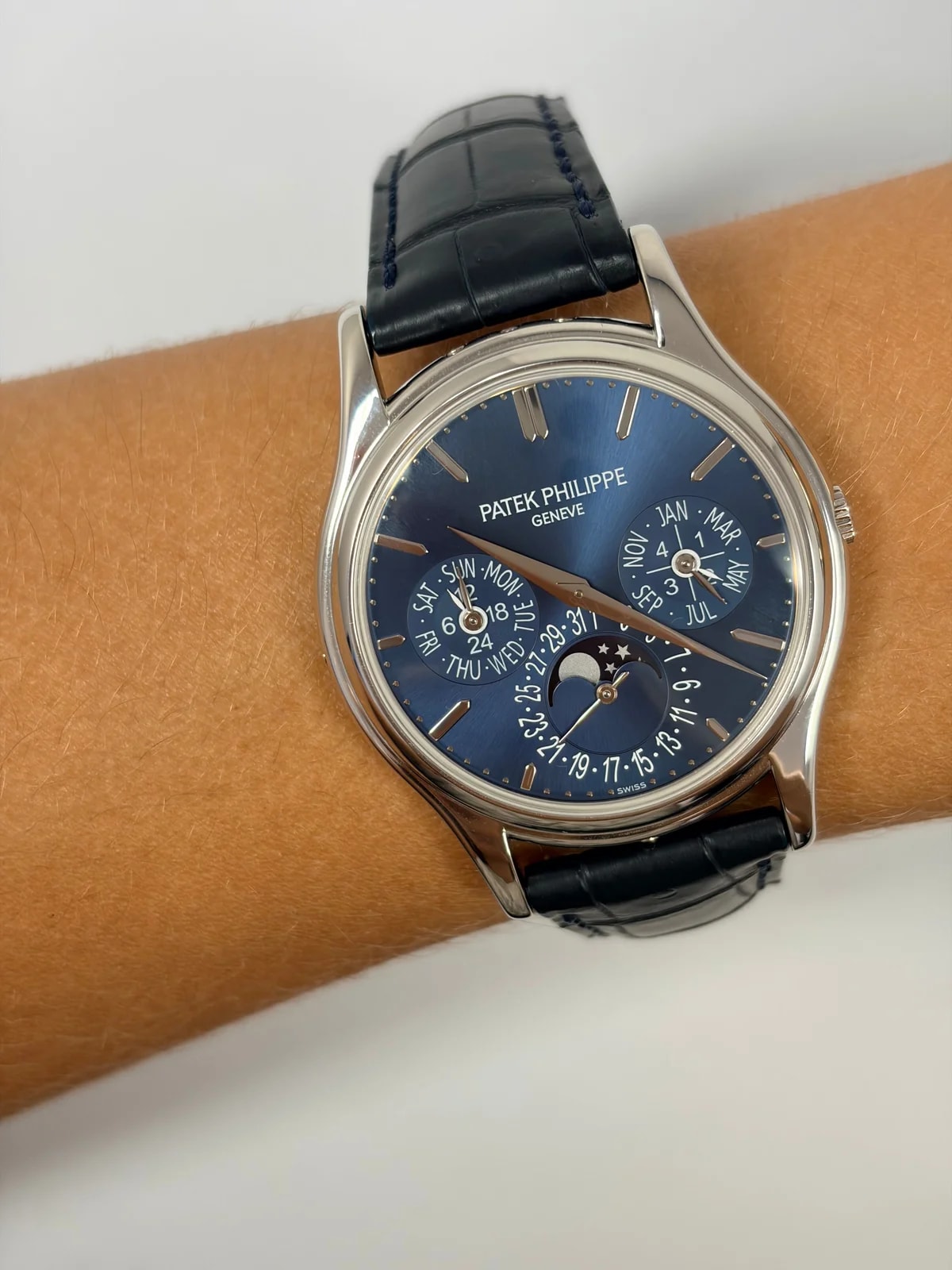 Worldofluxuryus — Patek Philippe Grand Complications Perpetual Calendar Platinum ’s — Watch — resale