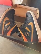 Size 13 - Air Jordan 1 Mid 2