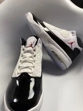 Size 11.5 - Air Jordan Max Aura 2 Gym in Box With Out Top. Never Worn 4