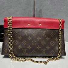Louis Vuitton Pallas Chain Crossbody Clasp 2