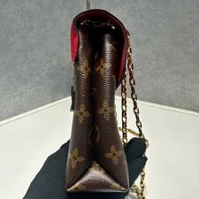 Louis Vuitton Pallas Chain Crossbody Clasp 3